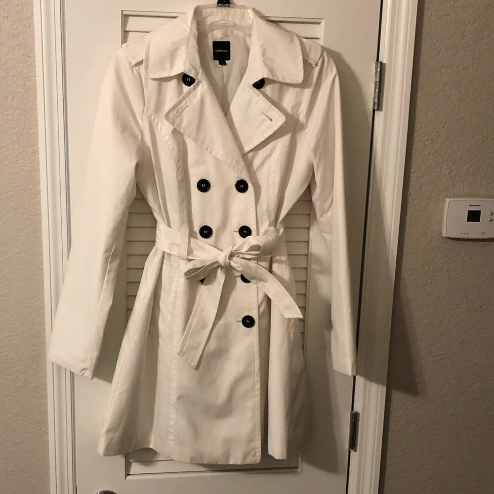 White Express trench coat with black buttons